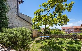 Monte Holiday Home With Jacuzzi